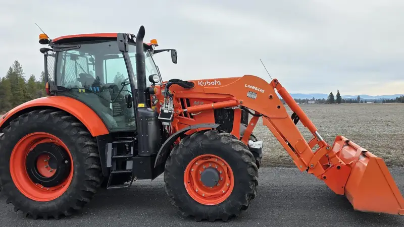 2022 Kubota M7-132 photo 7