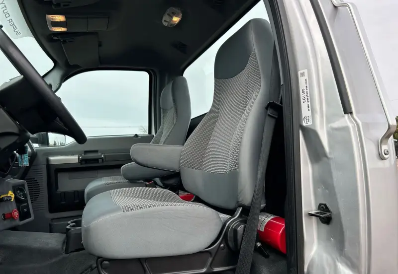 2022 Ford F650 Super Duty photo 24