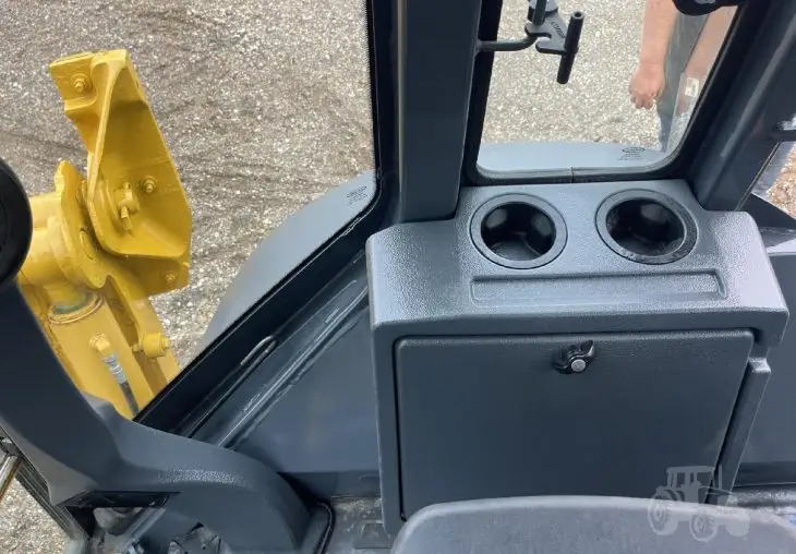 2018 DEERE 310L Backhoe Loader photo 16