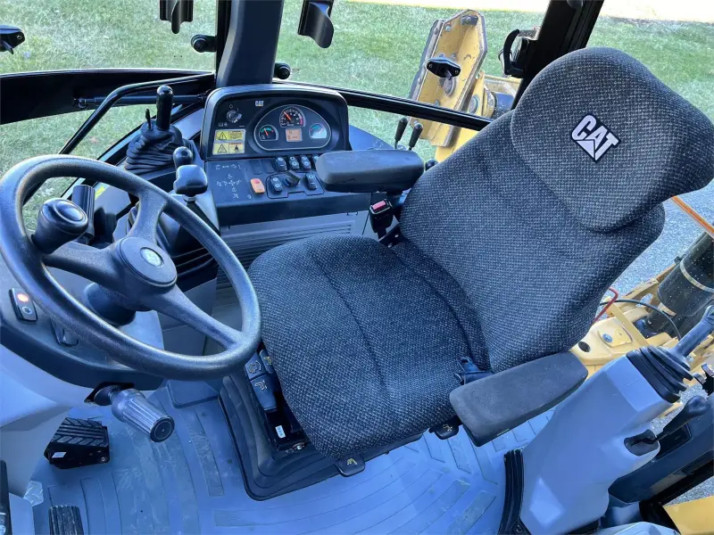 2016 Caterpillar 450F – Backhoe Loader – 4WD photo 30