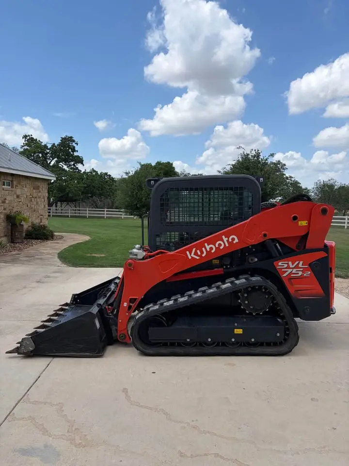 2021 Kubota SVL75-2 High Flow Skid Steer – 4 Attachments Included photo 14