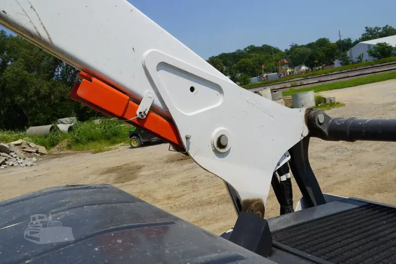 2024 Bobcat T86 photo 54