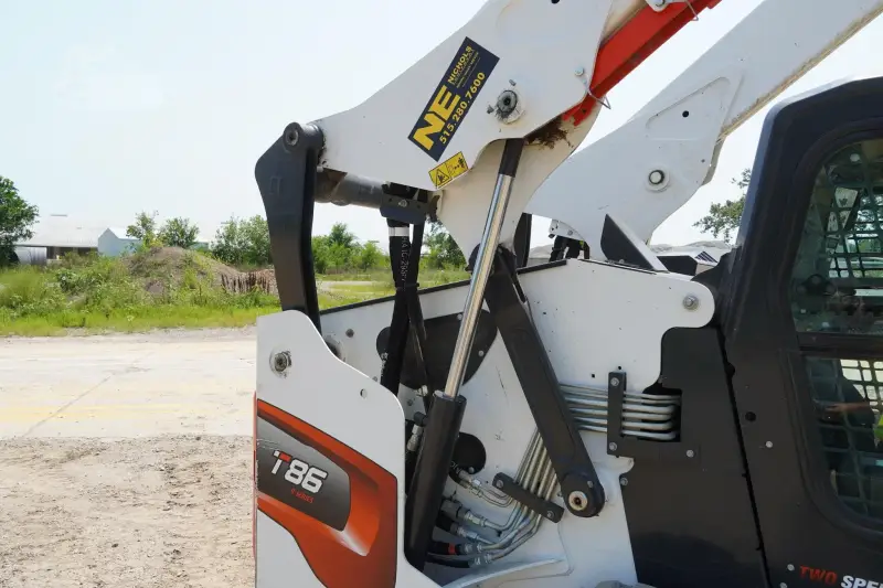 2024 Bobcat T86 photo 50