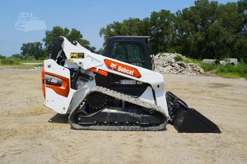 2024 Bobcat T86 photo 4