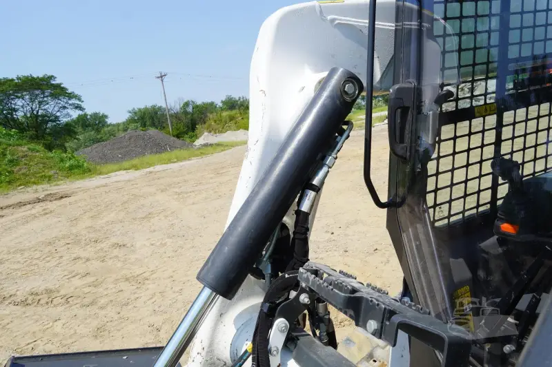 2024 Bobcat T86 photo 61