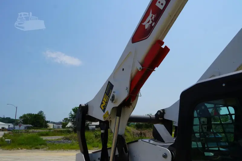 2024 Bobcat T86 photo 53