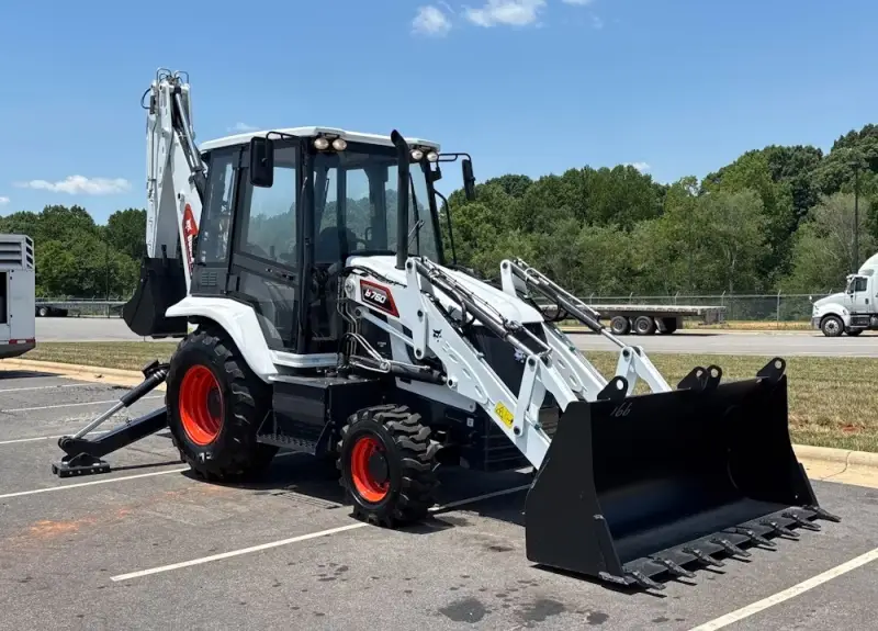 2025 Bobcat B760 4WD Backhoe Wheel Loader Tractor photo 34
