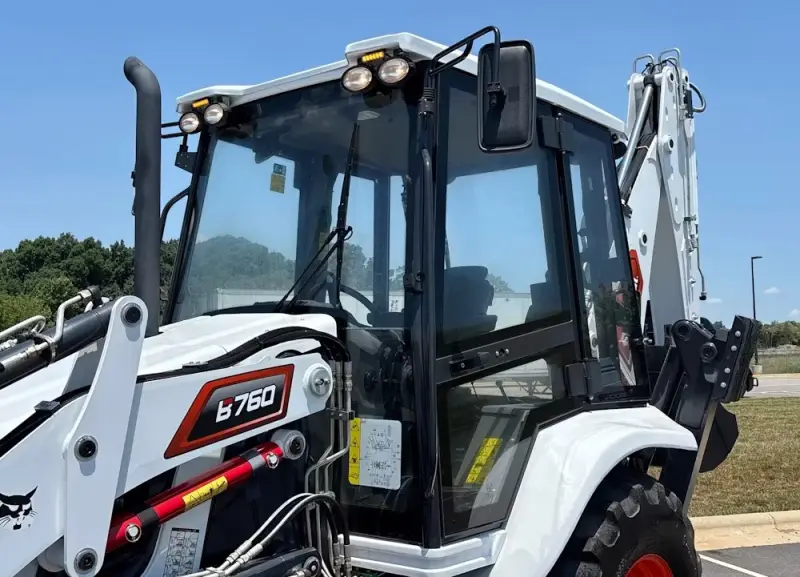 2025 Bobcat B760 4WD Backhoe Wheel Loader Tractor photo 15