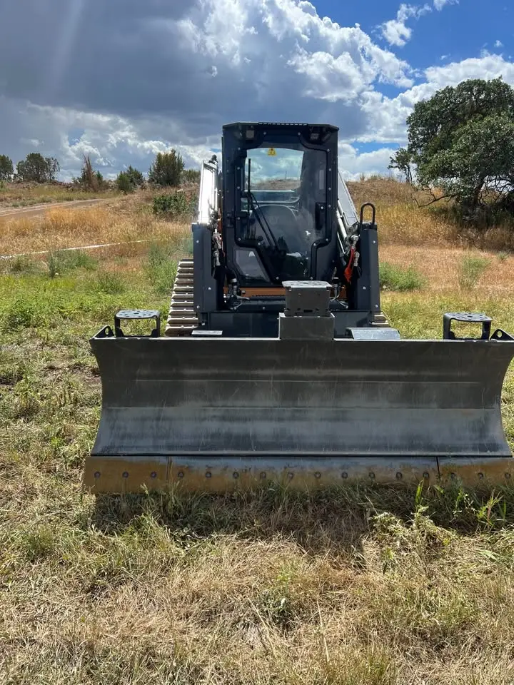 2024 Case 550 DL Compact Dozer Loader photo 16