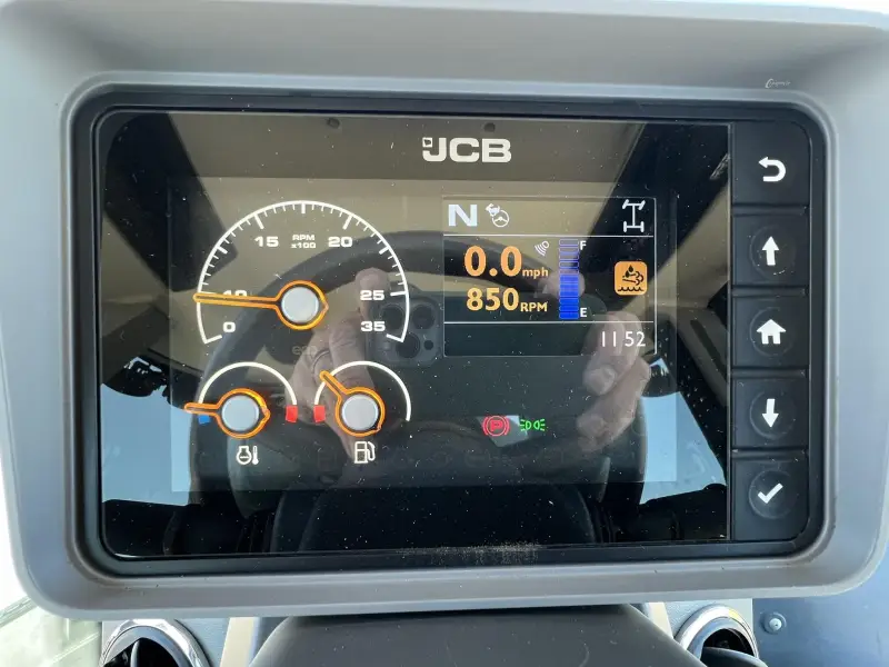 2020 JCB 4220 Fastrac photo 36