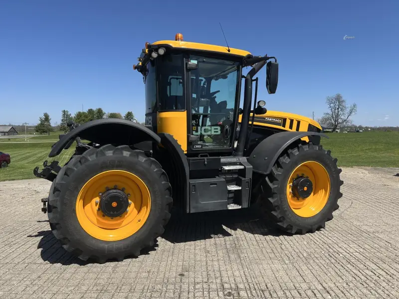 2020 JCB 4220 Fastrac photo 11