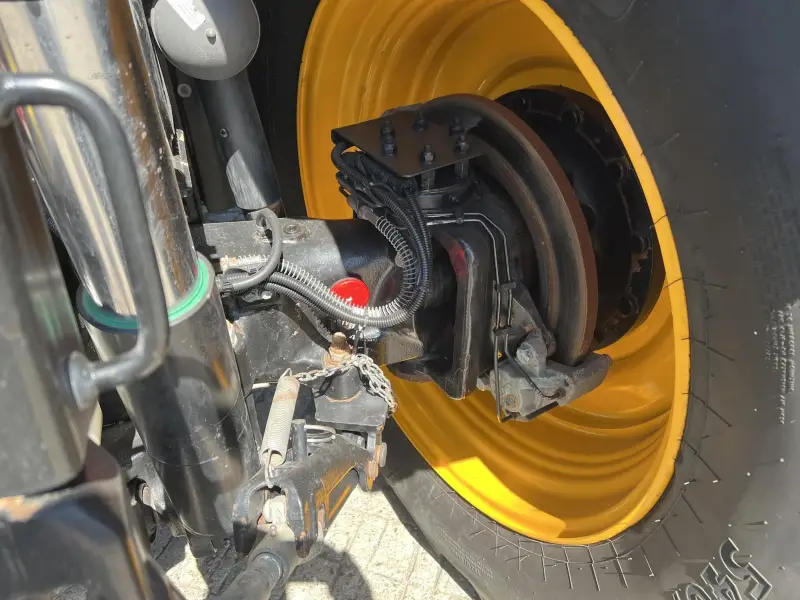 2020 JCB 4220 Fastrac photo 9