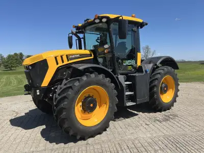 2020 JCB 4220 Fastrac