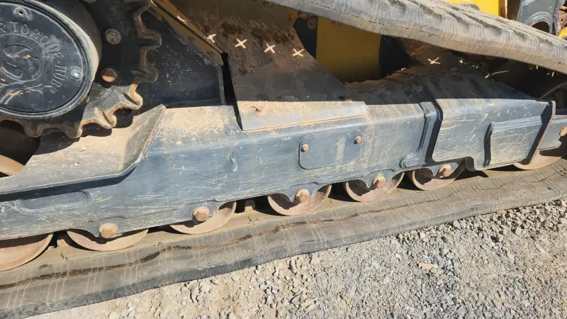 2023 John Deere 331G Compact Track Loader photo 14