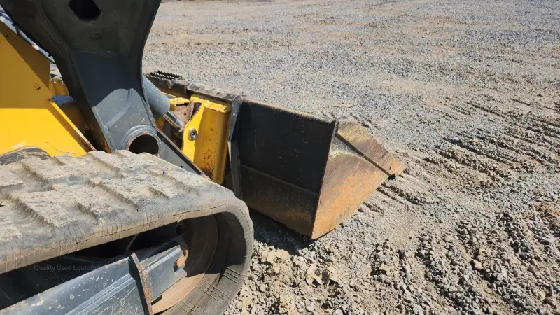 2023 John Deere 331G Compact Track Loader photo 16