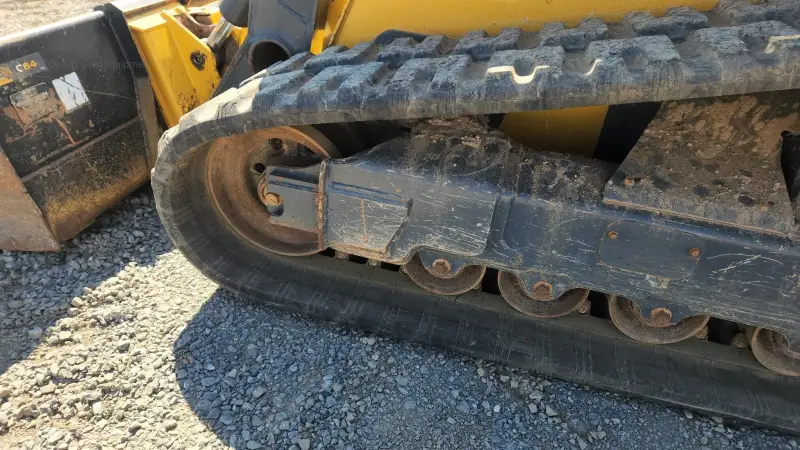 2023 John Deere 331G Compact Track Loader photo 10